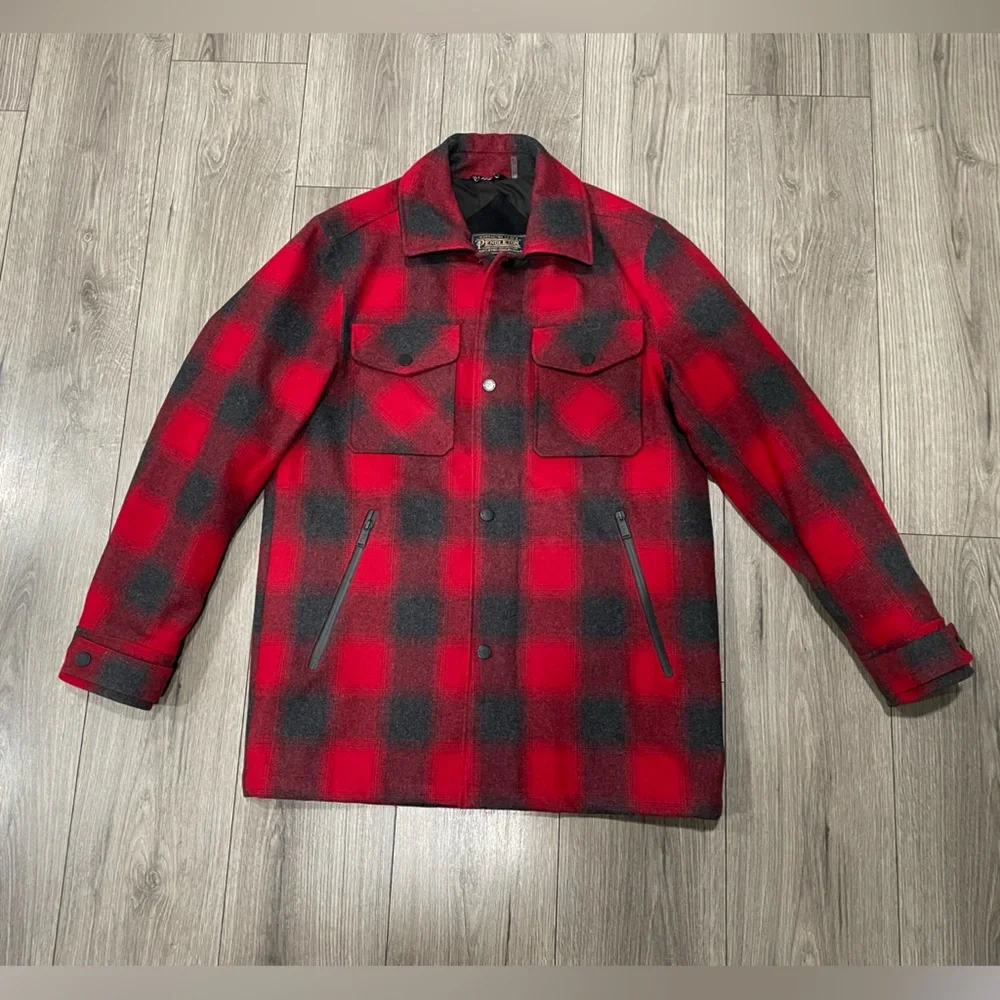 Pendleton Longmont Wool Blend Insulated / Lined Shirt Jacket Red Ombre Sz M